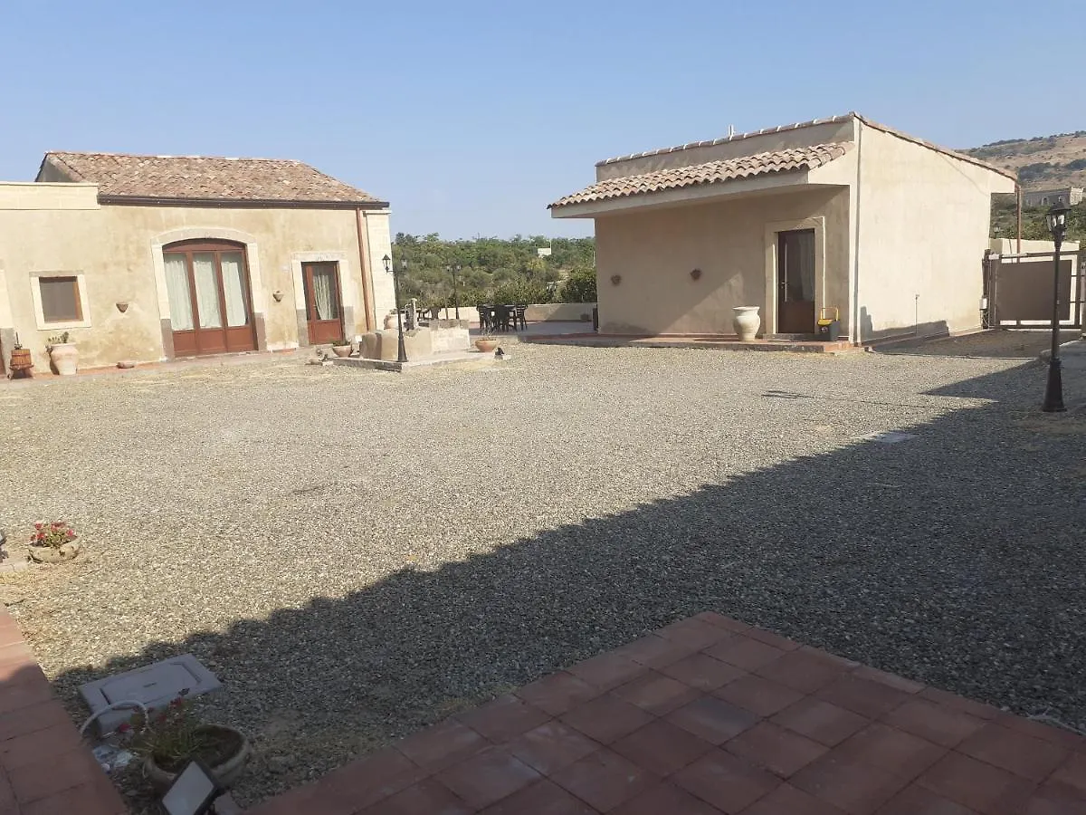 Casale Cirico Tra Catania E Siracusa Carlentini 0*,