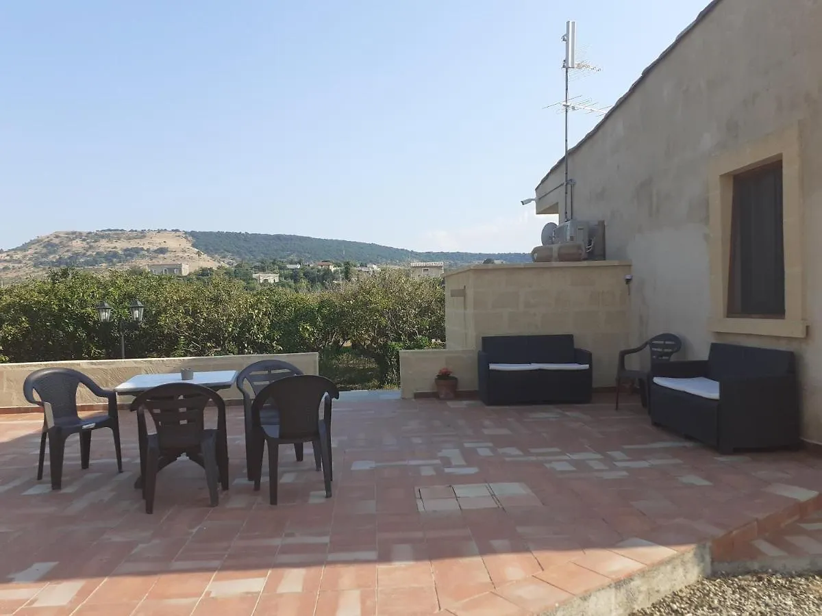Casale Cirico Tra Catania E Siracusa Carlentini Guest house